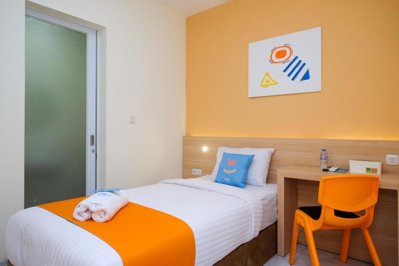 Sans Hotel Aurum Majapahit Semarang Exterior photo